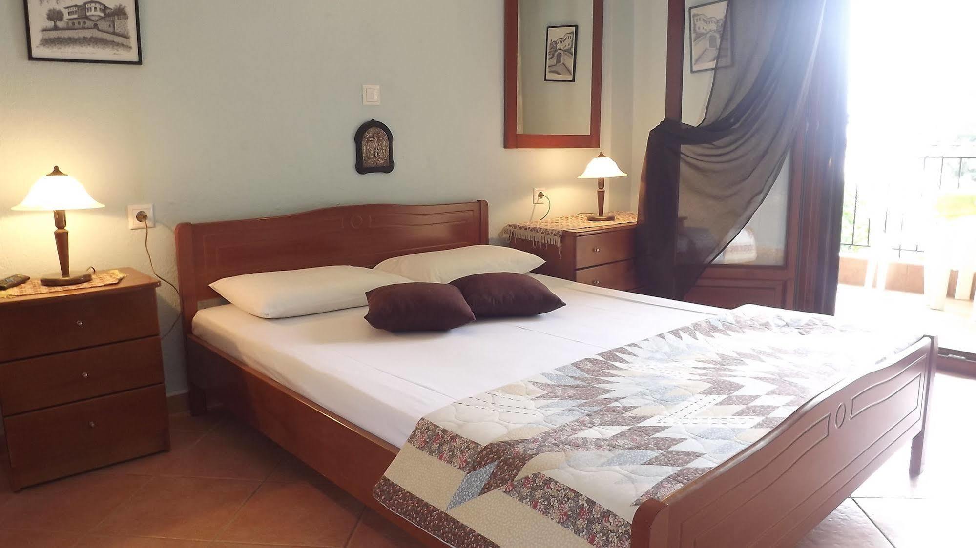 Pefka Studios & Apartments Chalkidiki Ngoại thất bức ảnh